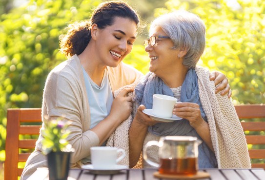 What Families Need to Understand About the Health Benefits of Transitioning to Assisted Living