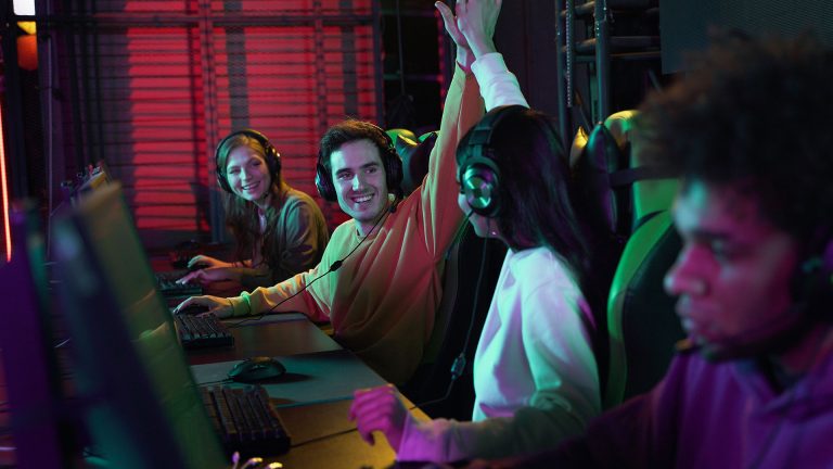 Online Gaming: The Growing Influence of Virtual Entertainment
