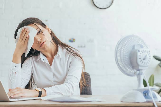 How to Spot AC Trouble Early in North Texas Heat and What You Can Safely Check First