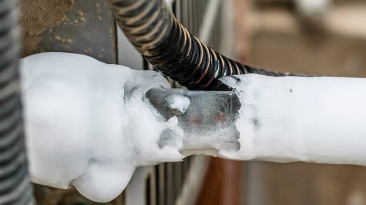Diagnosing a Frozen AC Coil at Home: Early Signs, Causes, and What to Do Next