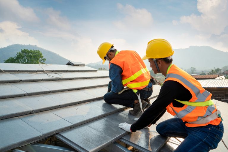 Sizing a Commercial Roof Replacement: Costs, Materials and Timelines for Baton Rouge Businesses